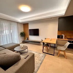 https://noon-city-center-apartment.albaniahotels.org